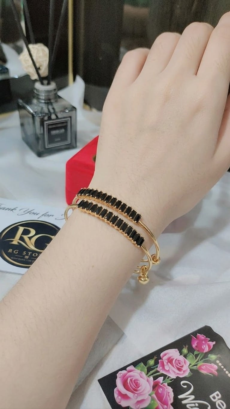 Black & Gold Double-Layer Bracelet – Elegant Statement Design
