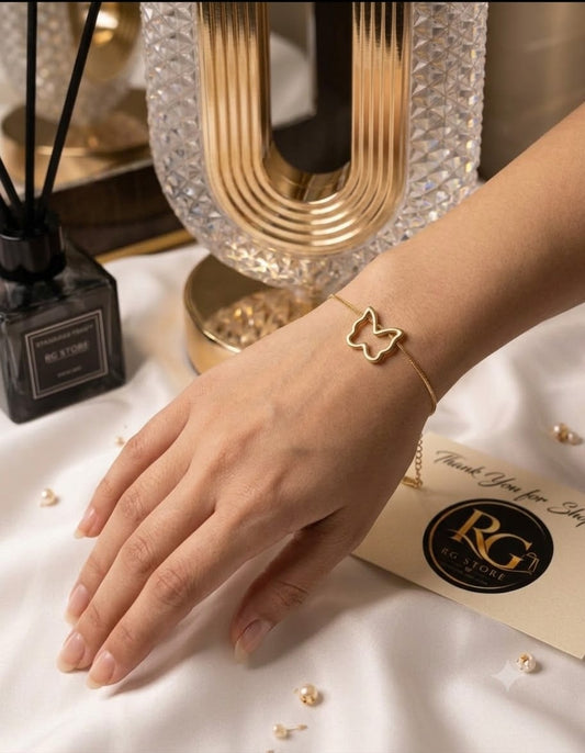 Elegant Butterfly Charm Chain Bracelet – Golden Finish